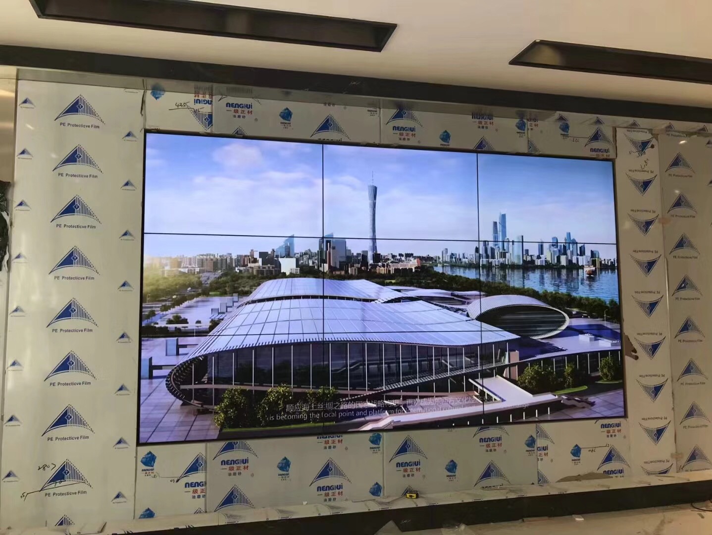 液晶拼接墻畫面閃爍，出現亂碼是什么原因？